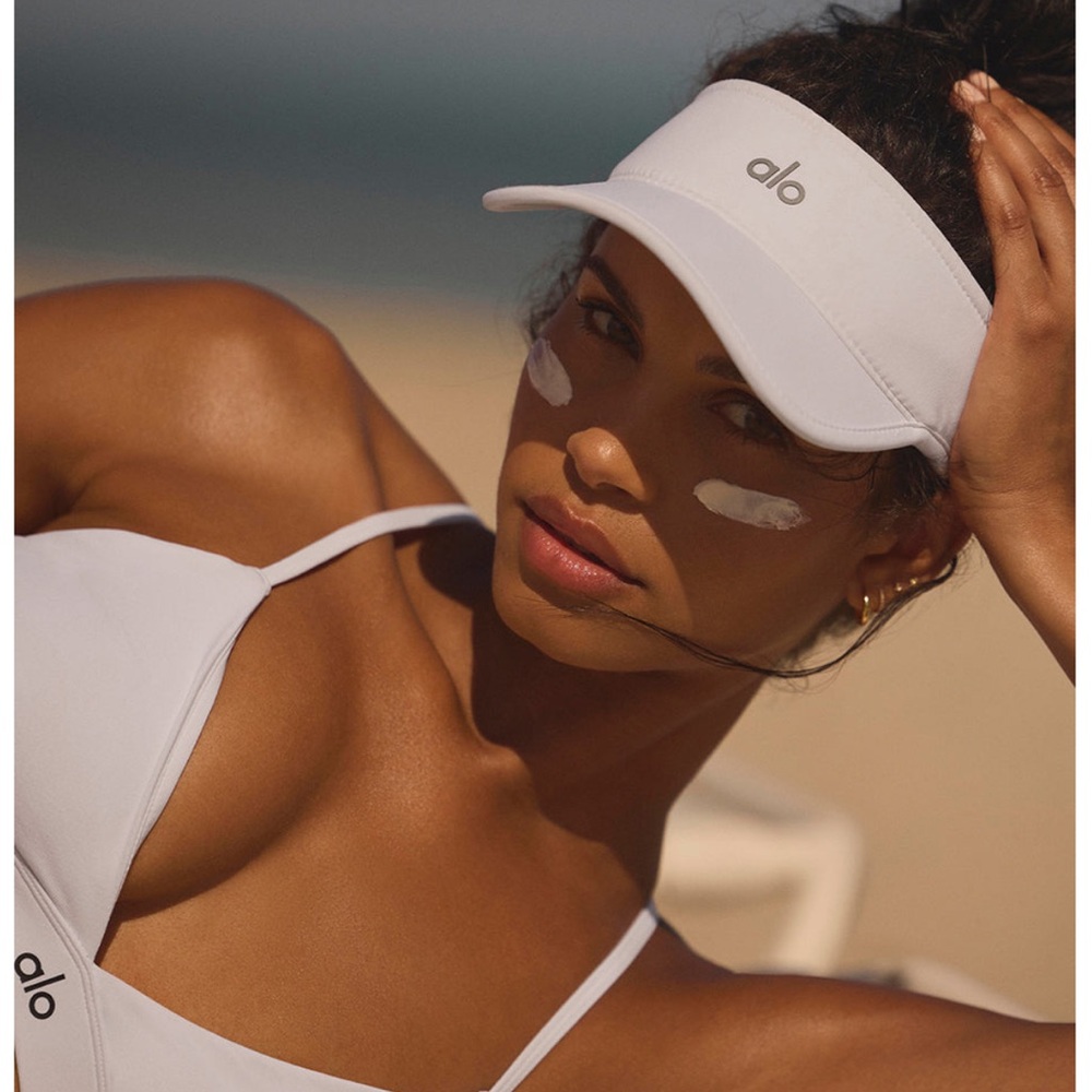 new. ALO performance eclipse visor hat